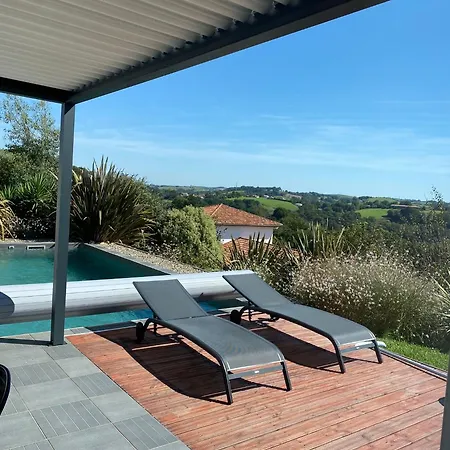 Entre Et Montagne Ama Lur Villa Hasparren